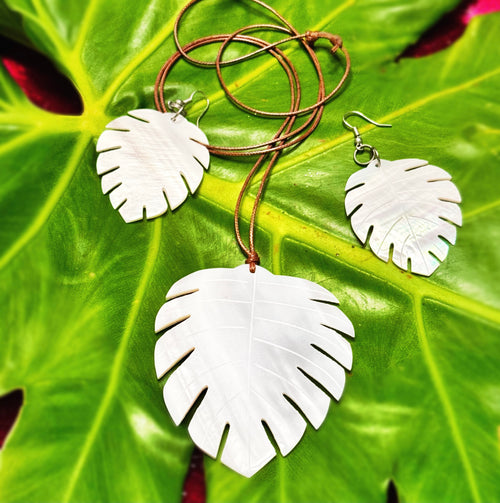 Hawaiian Store Mother of Pearl Adjustable Monstera Necklace and Earring Set