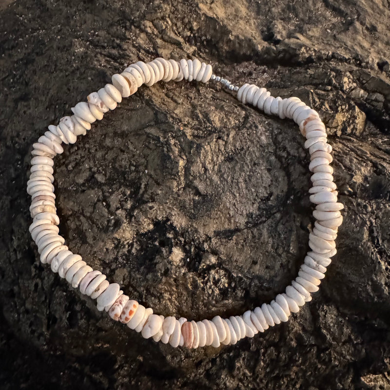 da Hawaiian Store Puka Shell Necklace (choose)